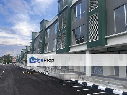 2 ,  3 storey Shoplots Tmn Permai Jaya Lumut Perak, Perak, Lumut