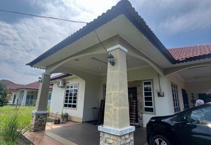 KAMPUNG BARU BUKIT LARANG