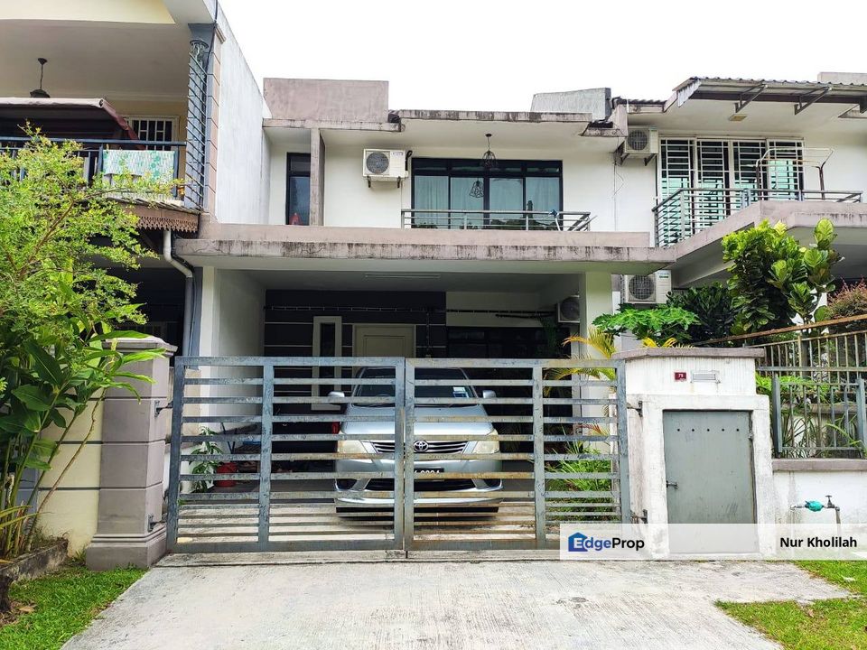 Teres Setingkat RUANG TAMU LUAS Taman Muzaffar Heights MELAKA for Sale