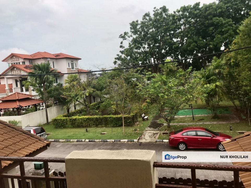 Semi D 2 Tingkat ADA AIRCOND Di Taman Paya Emas, MELAKA, Melaka, Melaka Tengah