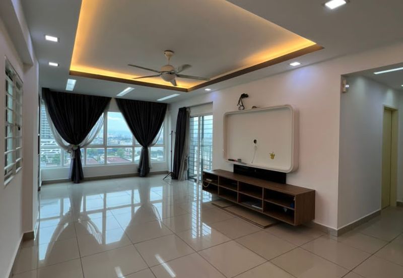 First Residence (Residensi Unggul)