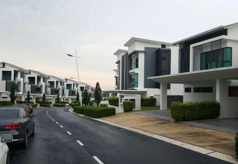 Sejati Residences *