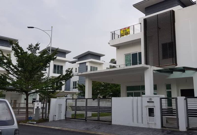 Suria Villa @ Sungai Long