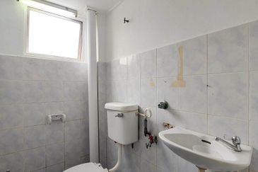 Apartment Mawar, Taman Sutera