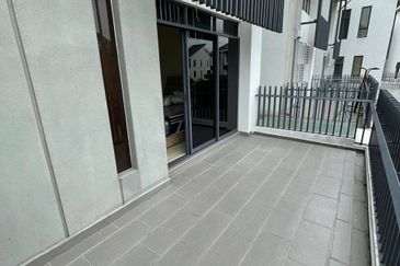 Crescent Park Townvilla