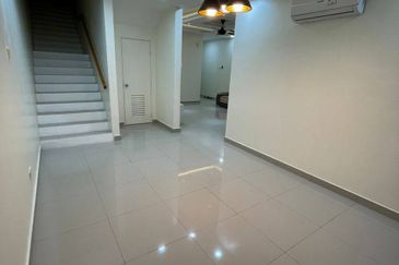 Crescent Park Townvilla