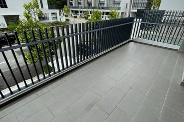 Crescent Park Townvilla