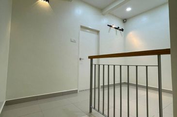 Crescent Park Townvilla