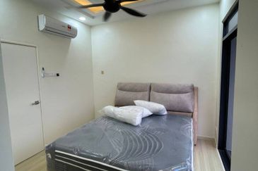 Crescent Park Townvilla