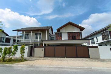 Tiana Elmina Gardens