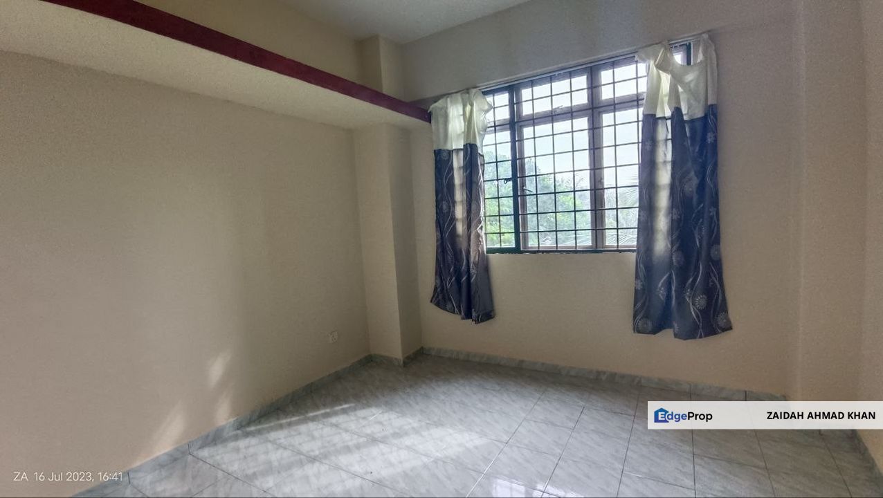 Apartment Vista Seri Putra Bandar Seri Putra Bangi For Sale, Selangor, Bangi