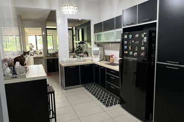 Renovated 2.5 Storey Terrace Reika USJ Heights Subang Jaya