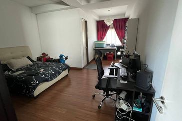 Renovated 2.5 Storey Terrace Reika USJ Heights Subang Jaya