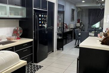 Renovated 2.5 Storey Terrace Reika USJ Heights Subang Jaya