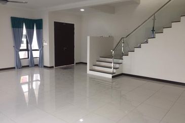 Anggun, Alam Nusantara