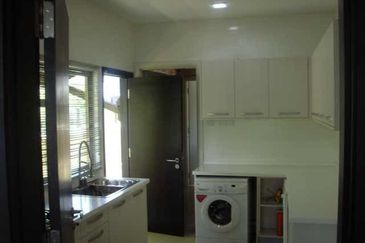 Changkat Kiara Surya