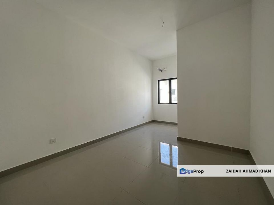 Sejati Lakeside Cyberjaya Terrace Link House For Sale, Selangor, Cyberjaya
