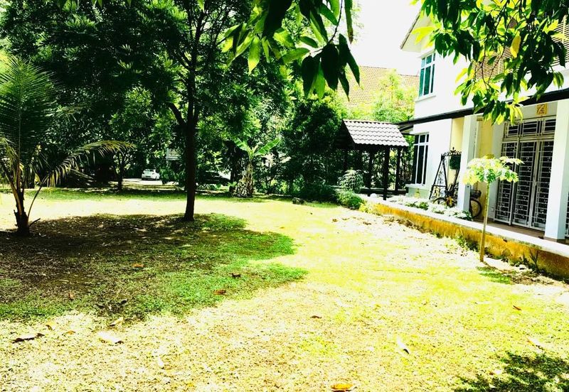 Below Market Value Renovated 250 K Facing Surau End Lot Precint 14C Double Storey House Putrajaya For Sale 