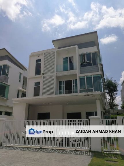 FULLY FURNISHED Bungalow with ID Designed 7 Bedder, Selangor, Kajang