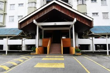 Endah Regal Condominium