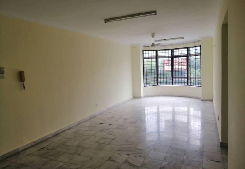 Endah Regal Condominium