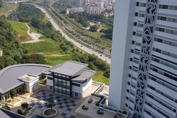 FULLY FURNISHED CORNER PREMIUM UNIT CYBERJAYA