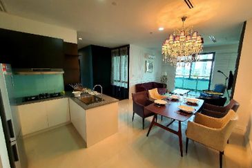 FREE KITCHEN CABINET, BOOKING RM500, Precint 8, Pu