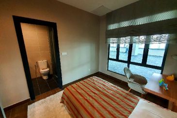 FREE KITCHEN CABINET, BOOKING RM500, Precint 8, Pu