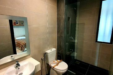 FREE KITCHEN CABINET, BOOKING RM500, Precint 8, Pu