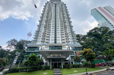 For Rent Office Strategic Location near MRT, Monorail & Public Bus.   Mezzanine Floor Office Space at Suasana Bukit Ceylon, Bukit Bintang Kuala Lumpur
