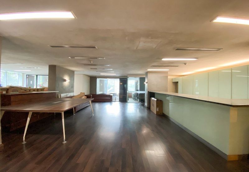 For Rent Office Strategic Location near MRT, Monorail & Public Bus.   Mezzanine Floor Office Space at Suasana Bukit Ceylon, Bukit Bintang Kuala Lumpur