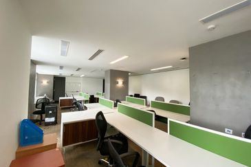 For Rent Office Strategic Location near MRT, Monorail & Public Bus.   Mezzanine Floor Office Space at Suasana Bukit Ceylon, Bukit Bintang Kuala Lumpur