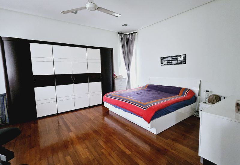 Changkat Kiara Surya