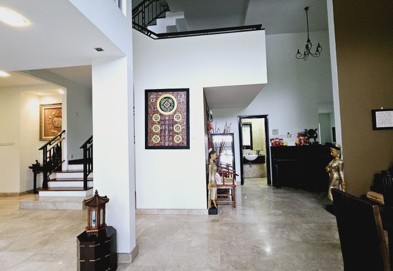 Changkat Kiara Surya