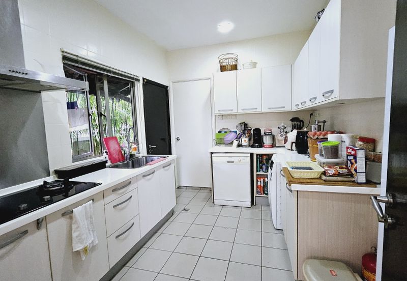 Changkat Kiara Surya