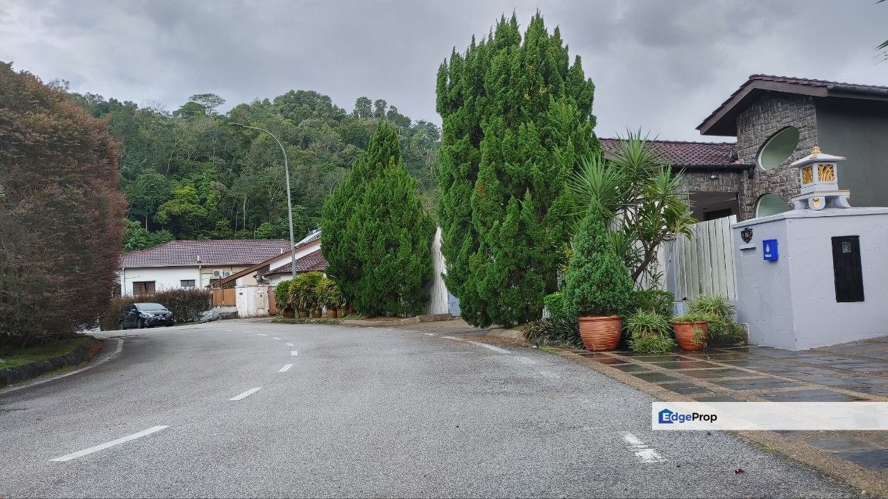 Move In Condition Renovated Villa Sri Ukay with AV room, sauna room, jacuzzi & BBQ area, Selangor, Ulu Kelang