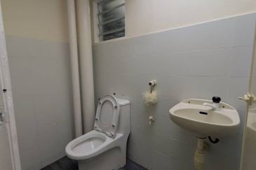 Lakeview Apartment Blok B, Taman Jasa Perwira, Selayang