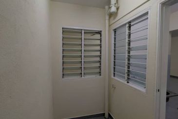 Lakeview Apartment Blok B, Taman Jasa Perwira, Selayang