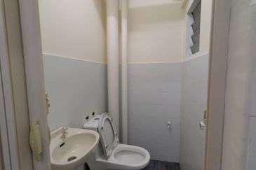 Lakeview Apartment Blok B, Taman Jasa Perwira, Selayang