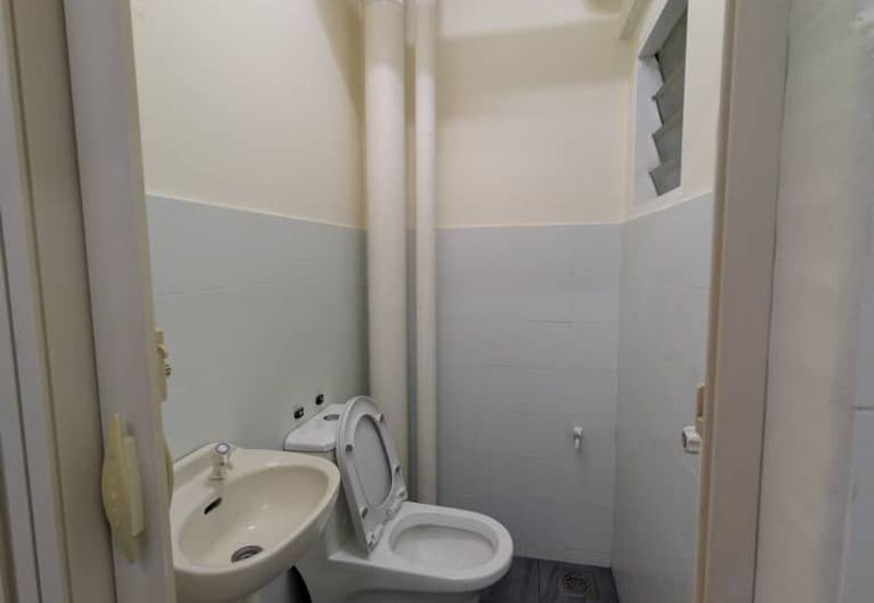 Lakeview Apartment Blok B, Taman Jasa Perwira, Selayang