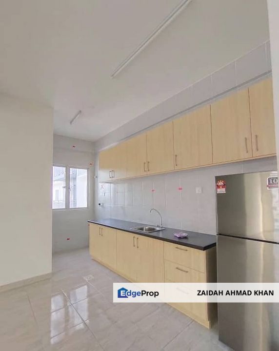 RENOVATED BELOW 300K APARTMENT in Kajang For Sale Vesta View Apartment Kajang, Selangor, Kajang