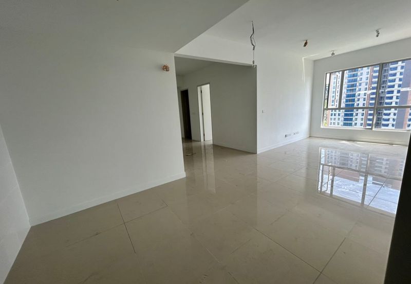 Lakefront Condominium | Emerald Hills @ Alam Damai