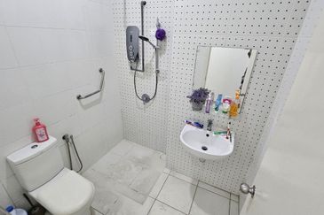 Cradleton @ Eco Majestic