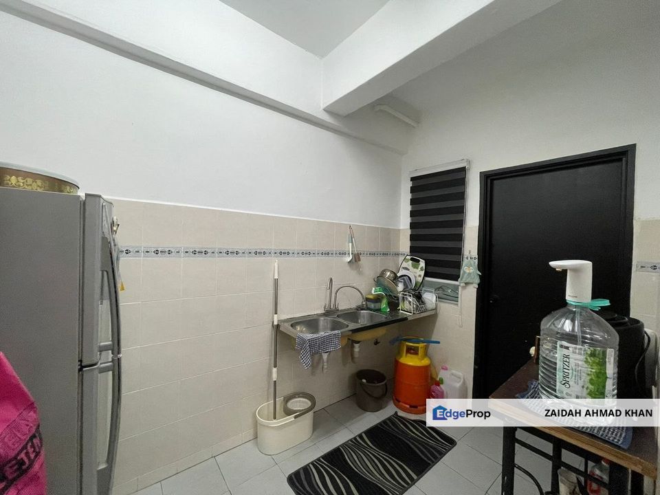 ANGGERIK VILLA 2 SEMENYIH BANDAR TEKNOLOGI KAJANG SELANGOR APARTMENT FOR SALE RENOVATED, Selangor, Semenyih