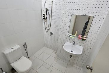 Cradleton @ Eco Majestic