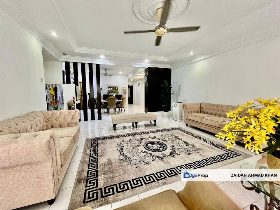VILLA LAGENDA CONDOMINIUM SELAYANG BATU CAVES CONDOMINIUM FOR SALE RENOVATED PARTLY FURNISHED , Selangor, Batu Caves 