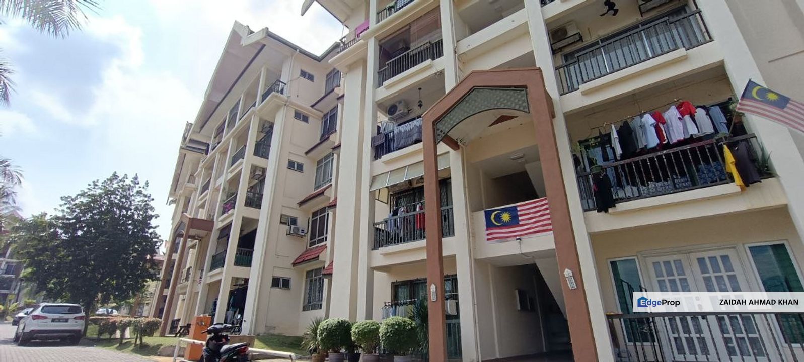 SRI KENANGAN CONDOMINIUM SEKSYEN 6 WANGSA MAJU KUALA LUMPUR CONDOMINIUM FOR SALE BALCONY NICE VIEW WALK UP LOW DENSITY WINDY AND GREENY BIG SIZE, Kuala Lumpur, Wangsa Maju
