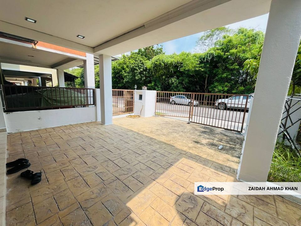 Double Storey Link Putra avenue Facing Open With Extended Kitchen Putra Height, Selangor, Putra Heights