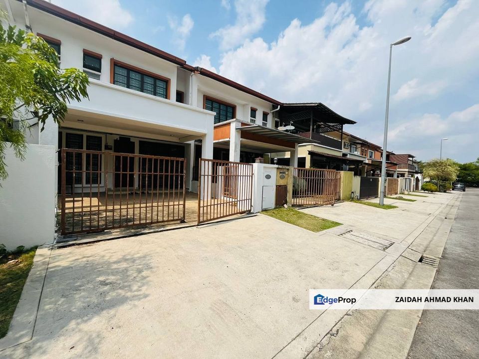 Double Storey Link Putra avenue Facing Open With Extended Kitchen Putra Height, Selangor, Putra Heights