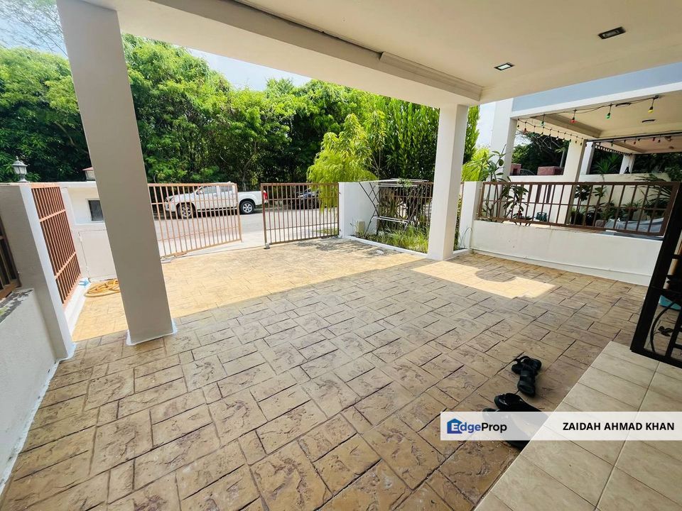 Double Storey Link Putra avenue Facing Open With Extended Kitchen Putra Height, Selangor, Putra Heights